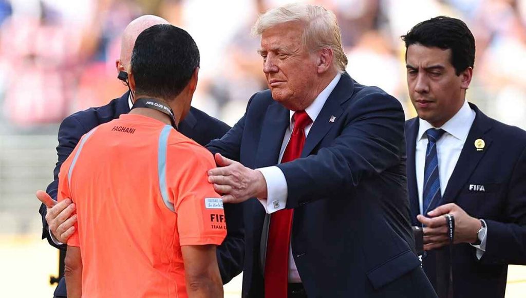 علیرضا فغانی داور فوتبال ایران