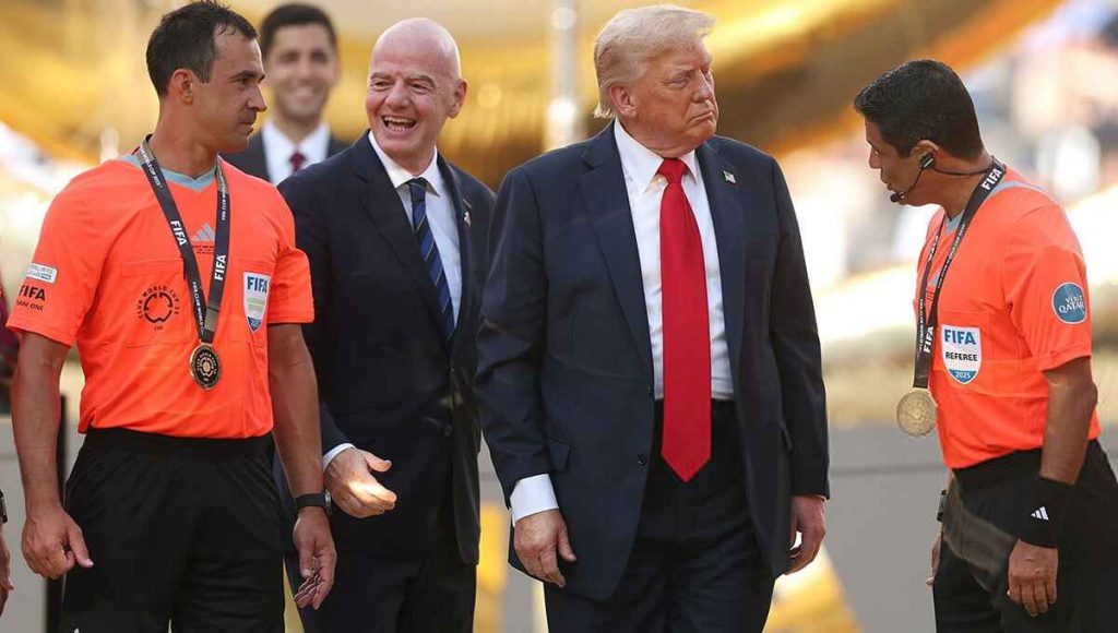 علیرضا فغانی داور فوتبال ایران