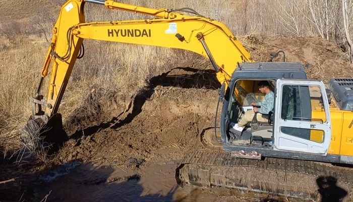 لایروبی رودخانه منتهی به سد کینه ورس ابهر