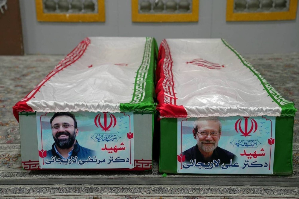 علی لاریجانی ، دبیرشورای عالی امنیت ملی  و مرتضی لاریجانی فرزند علی لاریجانی ، به شهادت رسیدند